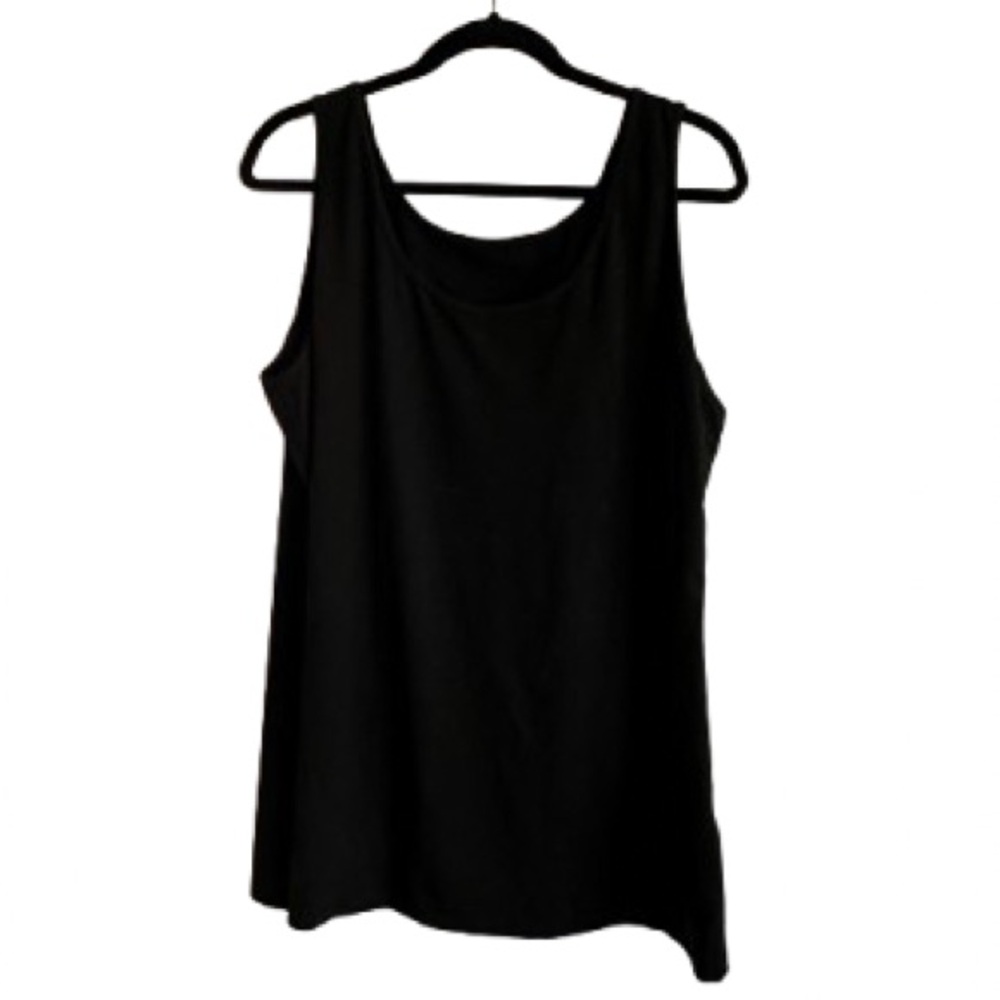 Classic Black Scoop Neck Women's Tank Top